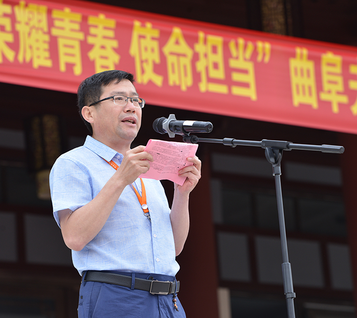 教师代表刘大豪发言.JPG 教师代表刘大豪发言.JPG