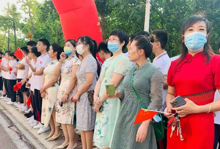 图片2.jpg 图片2.jpg